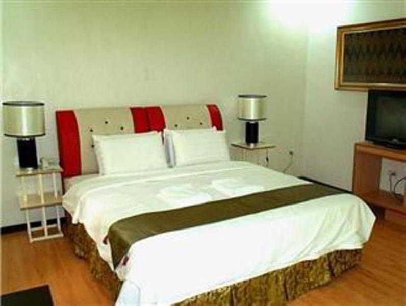 El Bajada Hotel Davao Экстерьер фото