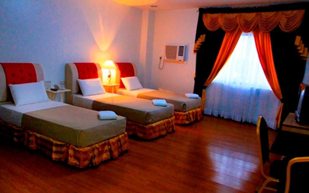El Bajada Hotel Davao Номер фото