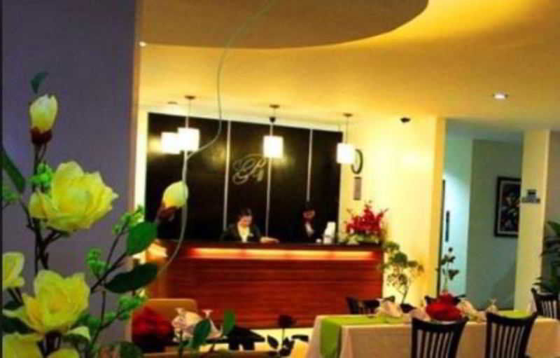 El Bajada Hotel Davao Экстерьер фото